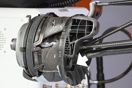 McLaren: c'&egrave; un periscopio nella brake duct anteriore