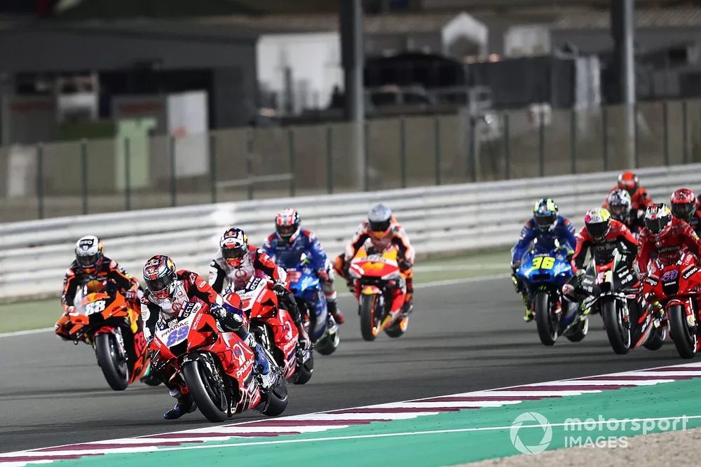 Arrancada Jorge Mart&iacute;n, Pramac Racing l&iacute;der