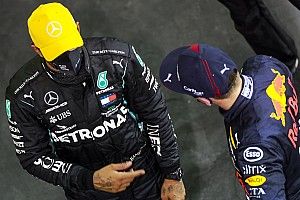 F1: Mercedes se vê entre lealdade a Hamilton e necessidade de se preparar para futuro
