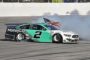 NASCAR Talladega: Brad Keselowski siegt bei Überschlag von Joey Logano