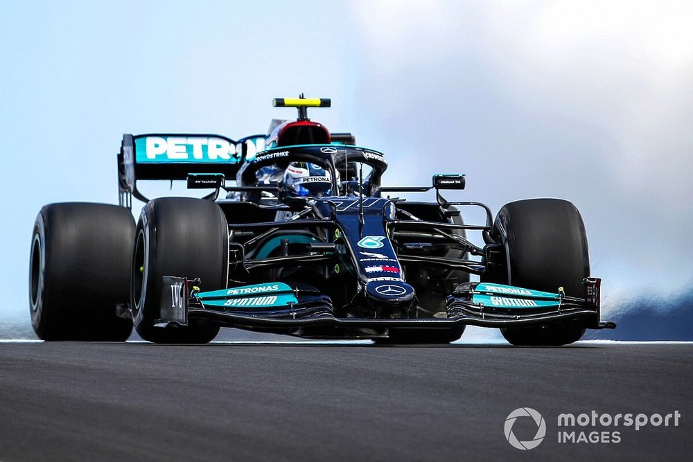 Ветер не дал Mercedes блеснуть на шинах Medium