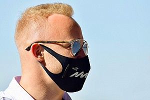 Мазепин объяснил коленопреклонение 9 мая