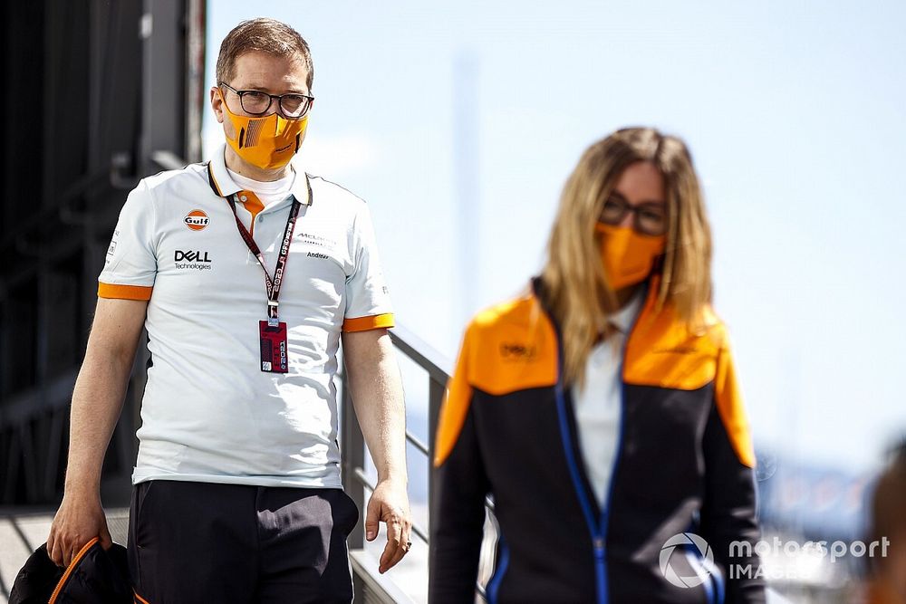 Seidl: ''Aracın özel bir sürüş tarzı gerektirmesi, Ricciardo'ya yardımcı olmuyor''