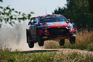 WRC, Rally Estonia, PS6: Neuville si avvicina a Ogier