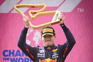Verstappen, Red Bull 2021'e odaklanmış olsa da 2022 için takıma güveniyor