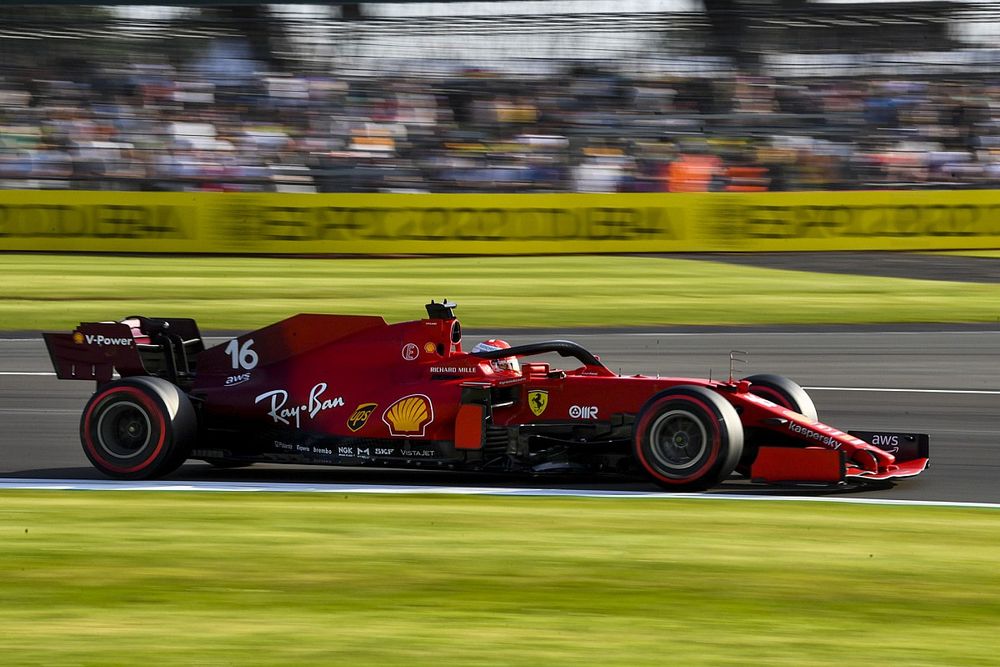 Leclerc: "Il podio? Se facciamo una buona partenza..."