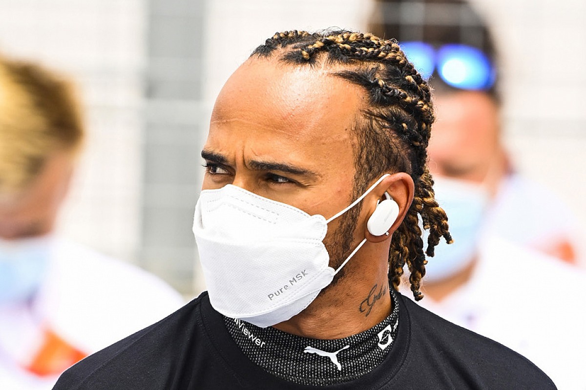 Hamilton: ''Formula 1'in Britanya GP'ya tam kapasiteyle dönmesi için çok erken''