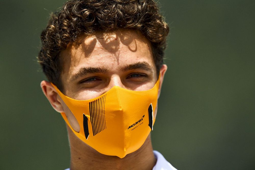 Norris magabiztos, hogy azonos autóval állná a sarat Verstappen ellen
