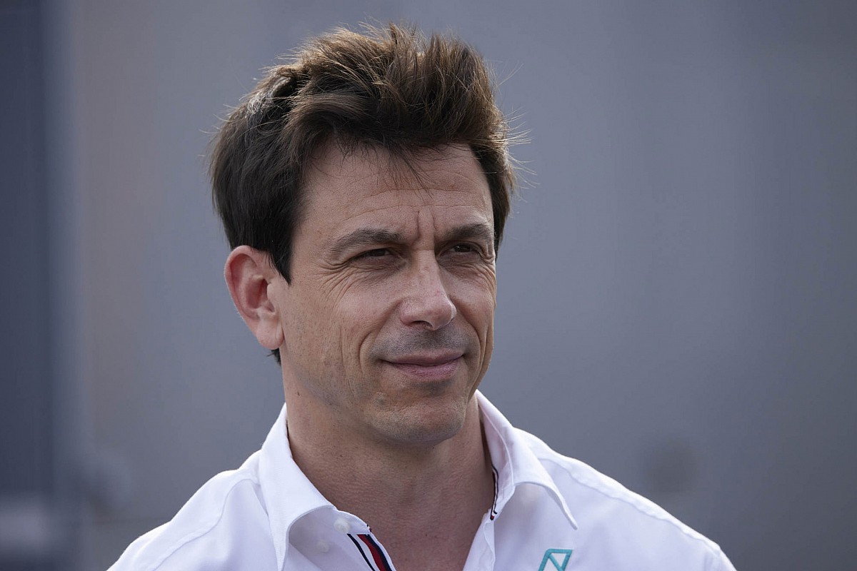 Wolff: "Verbaasd dat Red Bull fel reageert op opmerking over motor"