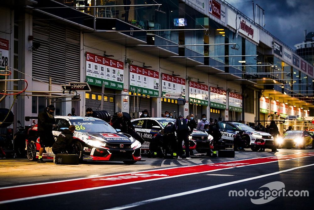 WTCR wijzigt programma met latere start op Nürburgring