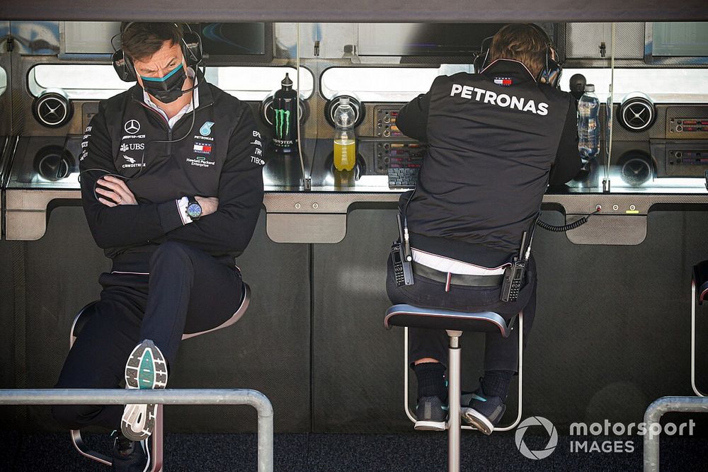 Wolff: Mercedes still haunted by "scepticism and pessimism"