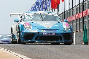 Porsche Cup: Salas bate Massa e Piquet e lidera primeiro treino livre da Porsche Cup em Goiânia