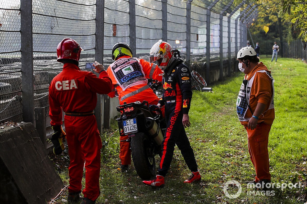 Verstappen lamenta estouro do pneu e destaca dificuldade para ultrapassar em Ímola