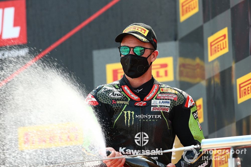 Aragon WSBK: Rea makes late pass on Rinaldi to win