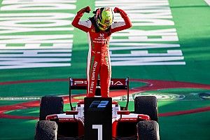Mick Schumacher megszerezte első győzemét idén az F2-ben!