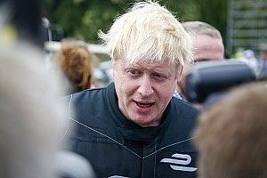 Cuando el nuevo primer ministro británico probó un Fórmula E