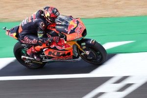 Moto2-Rennen Silverstone: Fernandez feiert dritten Sieg in Folge