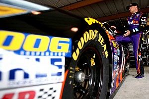 Hamlin crashes, apologizes for "embarrassing" mistake