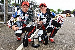 TT 2017, Sidecar, gara 1: vittoria da record per i Birchalls