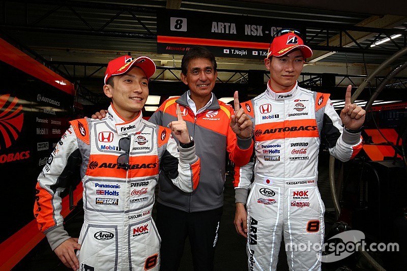 【スーパーGT】岡山予選GT500:波乱生き残った8号車ARTAポール獲得