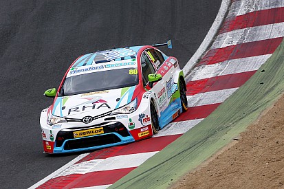 Ingram leads Toyota 1-2 in Donington BTCC test