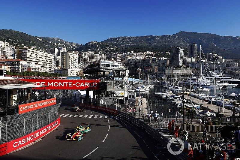 Lucas di Grassi, ABT Schaeffler Audi Sport, devant Daniel Abt, ABT Schaeffler Audi Sport