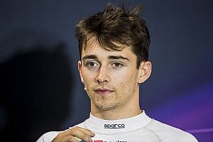 F2 Baku: Setelah 3 red flag, Leclerc rebut pole position, Gelael P13