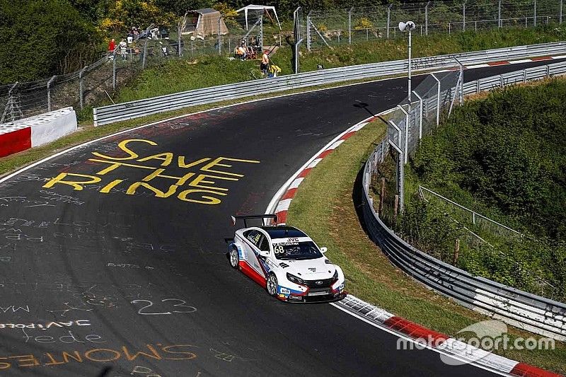 Yann Ehrlacher : La Nordschleife, "un circuit de folie"
