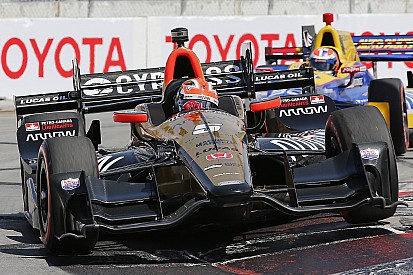 James Hinchcliffe trionfa a Long Beach davanti a Bourdais