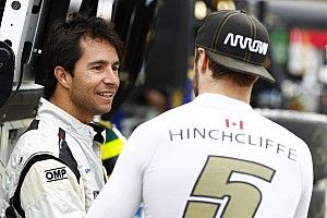 Bruno Junqueira startet in Brands Hatch in der NASCAR-Euroserie