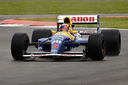 Mansells F1-bolide uit 1992 keert terug naar het circuit