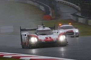 José María López pelea por la victoria en Fuji