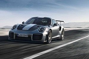 Porsche 911 GT2 RS, nel club delle "meno di 3 secondi"
