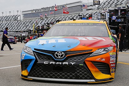 Kyle Busch leads train of Toyotas in Friday's second Cup practice