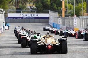 Формула Е нацелилась провести 15 гонок и вернуть зрителей на трибуны