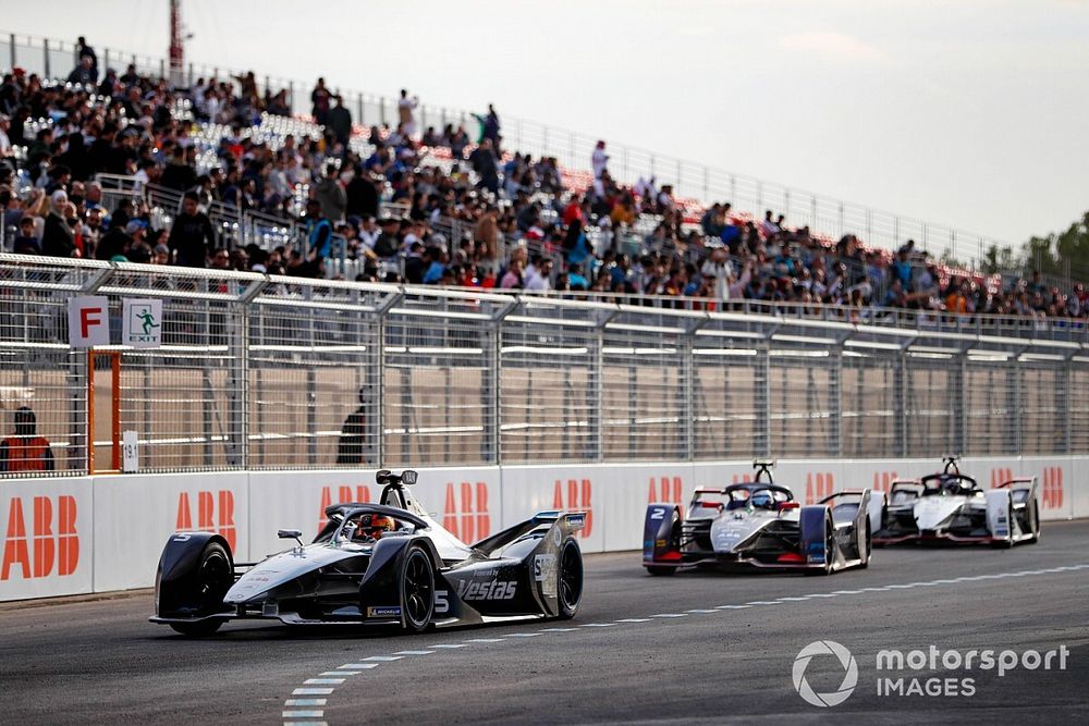 Formula E: si parte da Cile e Diriyah, rinviate Messico e Cina