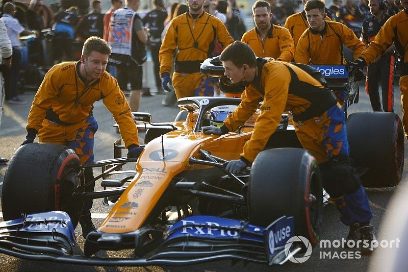 A McLaren fejleszteni fogja boxkiállásoknál használt felszereléseit