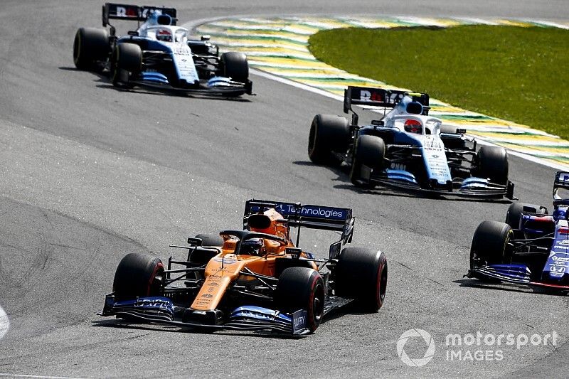 Remontada sensacional de Sainz: de último, a acariciar el podio