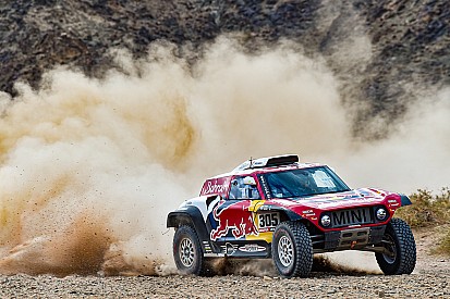 Sainz y Cruz se lucen camino de Hà'il y refuerzan el liderato