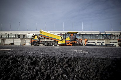 Mi minden készült el egy hét alatt a holland F1-es pályán Zandvoortban?