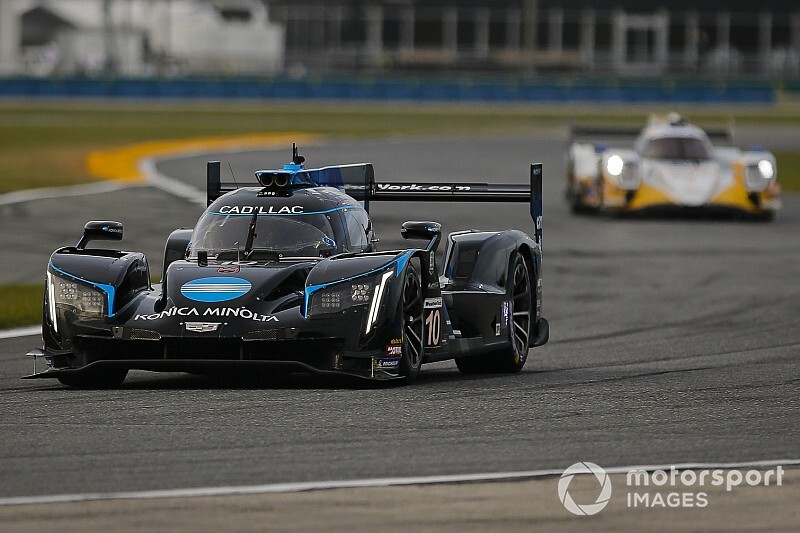 Rolex 24: Kobayashi fastest in final practice before race