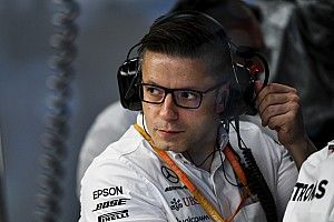 Clamoroso Hamilton: via i due punti, multata la Mercedes!