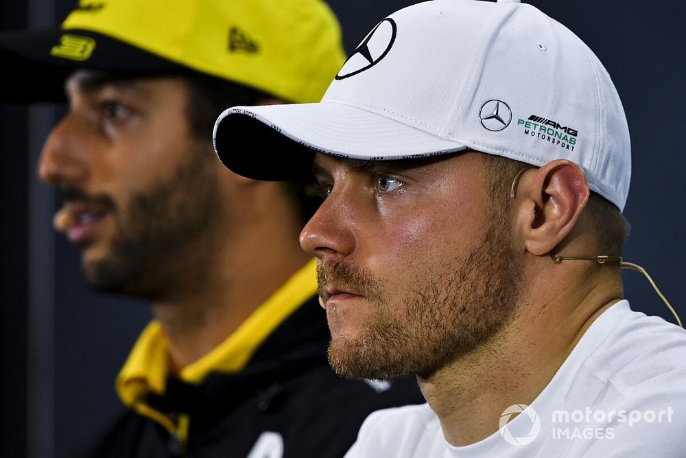 Valtteri Bottas, Mercedes AMG F1 and Daniel Ricciardo, Renault F1 Team In the Press Conference