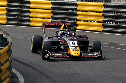Juri Vips logra una pole incontestable en Macao
