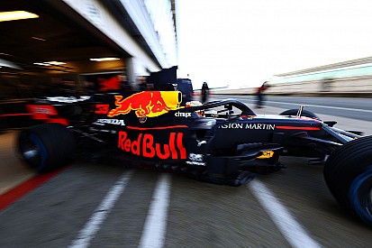 VIDEO: De eerste actiebeelden van Verstappen in de nieuwe RB16
