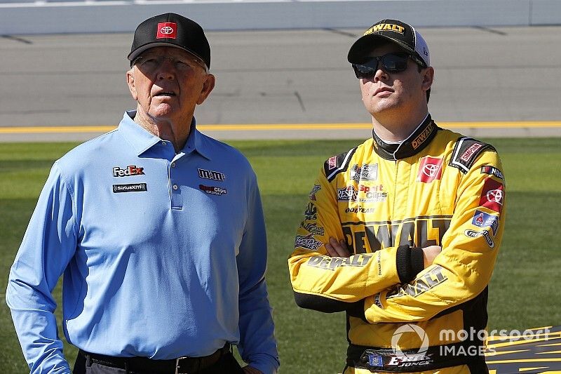 Erik Jones has 'no intention' of leaving Joe Gibbs Racing