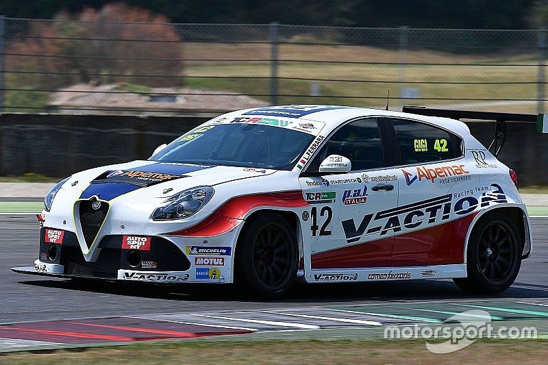 Luigi Ferrara, Alfa Romeo Giulietta TCR, 42 Racing SA