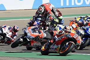 Lorenzo polemico con Marquez: "Spero solo che si scusi e che non lo faccia più"