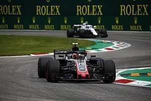 Magnussen: "Alonso se cree Dios"