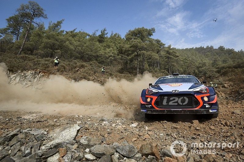 Thierry Neuville, Nicolas Gilsoul, Hyundai Motorsport Hyundai i20 Coupe WRC